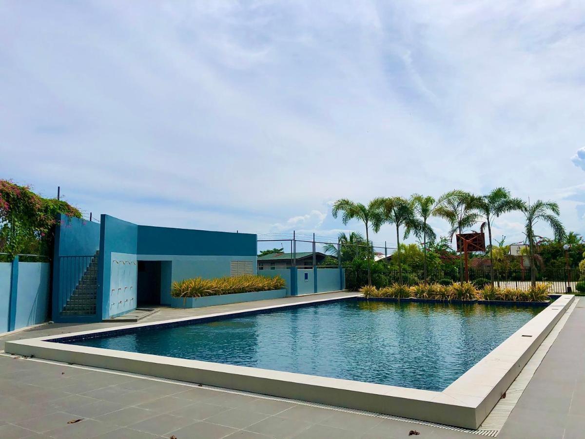 Condo W/ Balcony Near Mactan International Airport Lapu-Lapu City Exterior photo