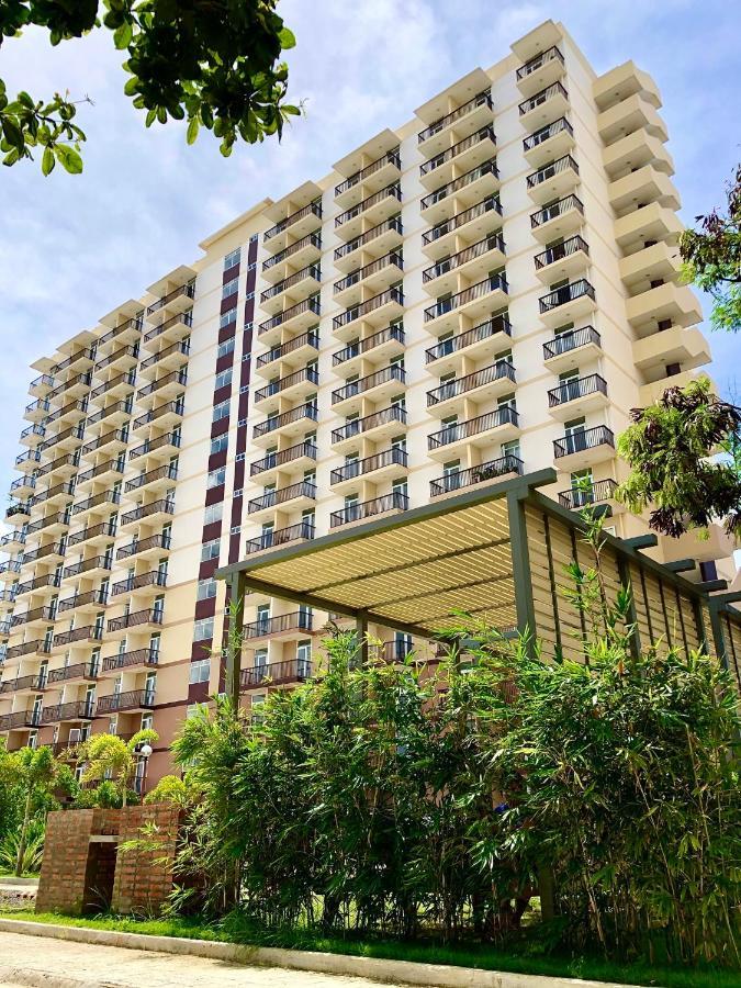 Condo W/ Balcony Near Mactan International Airport Lapu-Lapu City Exterior photo